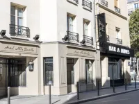 Hotel Albe Bastille Hotel in zona Tree-lined walkway