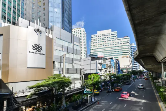 Sukhumvit Suites Hotel