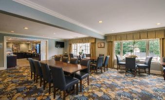 Holiday Inn Express & Suites Merrimack