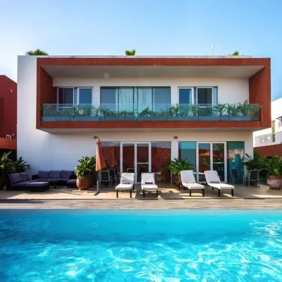 Hotel Maison Rouge Cotonou Hotel berhampiran Fidjrosse Beach