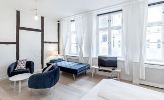 Stylish Flat at Best Location in CPH by the Canals