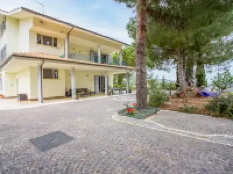 Michela ピネートのホテル