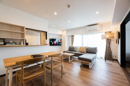 Tomariehotel & Condominium