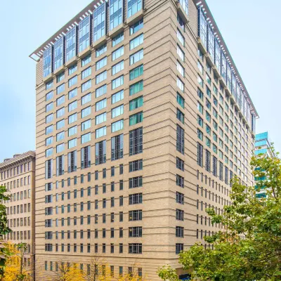 The Duniway Portland, A Hilton Hotel Hotels near Lownsdale Square