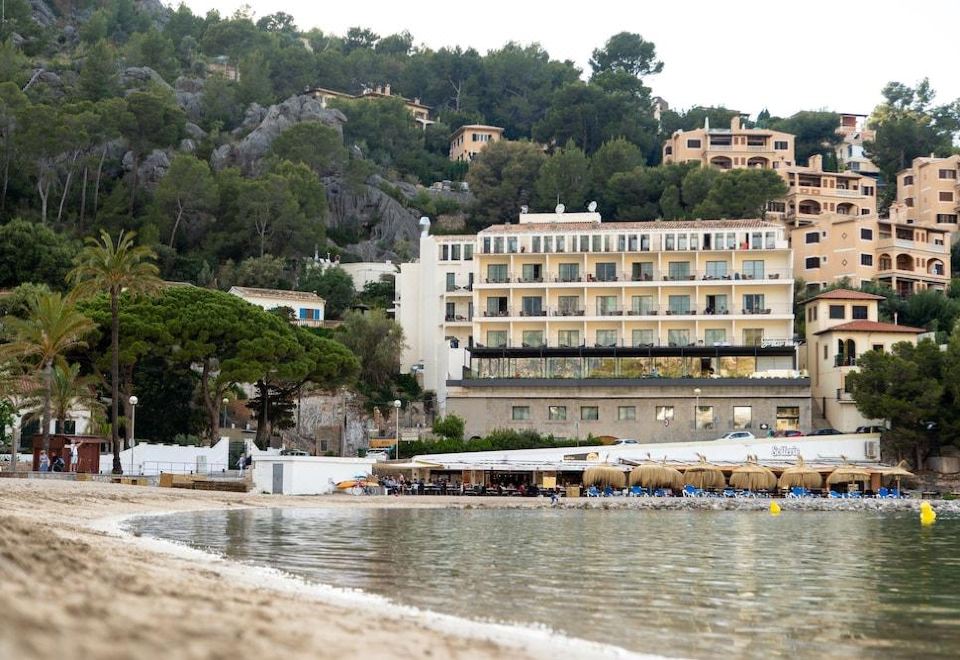 hotel overview picture