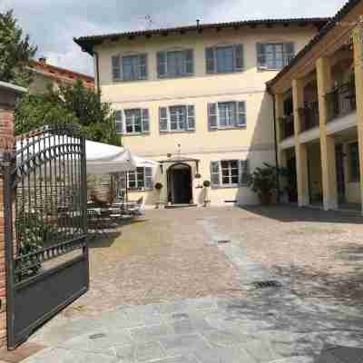 Albergo Castiglione Langhe Hotel Exterior