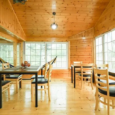 Pyeongchang Beautiful Pension Отели рядом с достопримечательностью «Парк Дэгванрён»