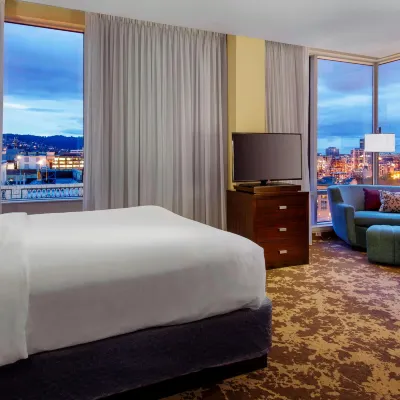 Courtyard Portland City Center Hotel dekat Jembatan St. Johns