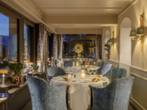 パルクホテル ゾンネンホフ ファドゥーツのホテル