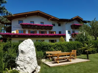 Beautiful Residence Klementhof with Garden and a Seasonal Outdoor Pool