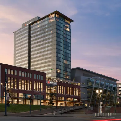 Marriott Tacoma Downtown Các khách sạn gần Nhà thi đấu Tacoma Dome