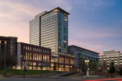 Marriott Tacoma Downtown Отели рядом с достопримечательностью «W.W. Seymour Botanical Conservatory»