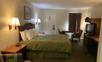Merrimac Inn & Suites - Housity