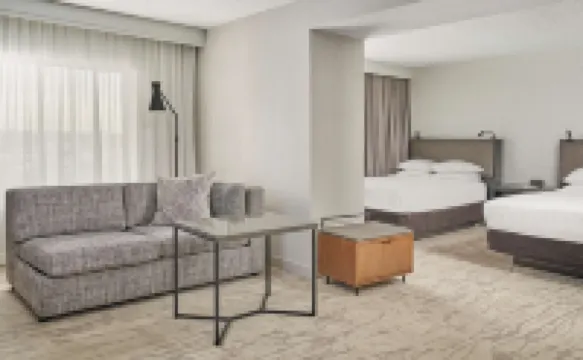 Hyatt Regency Deerfield Hotels in 