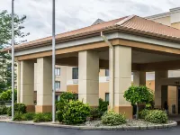 Quality Inn & Suites Evansville North Hotels in Vanderburgh County