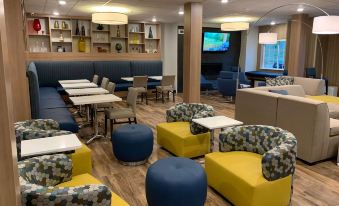 Microtel Inn & Suites by Wyndham Woodland Park