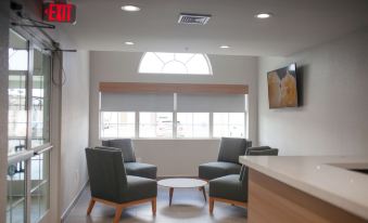Microtel Inn & Suites by Wyndham Camp Lejeune/Jacksonville