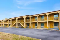 Super 8 by Wyndham Palestine TX - breakfast
