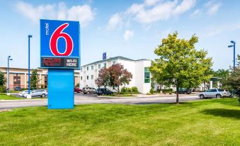 Motel 6 Joliet, IL - Chicago - I-55