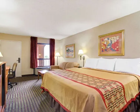 デイズ イン バイ ウィンダム ウィルソン ウィルソンのホテル