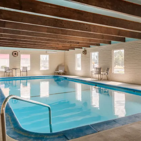 Rodeway Inn & Suites