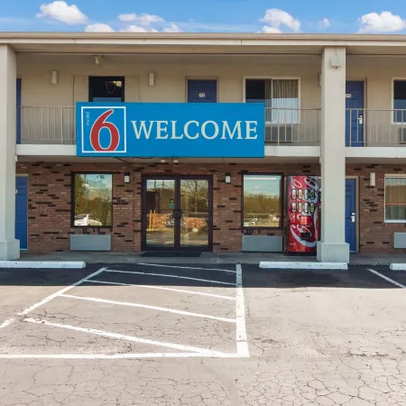 Motel 6 Youngstown, Oh Ξενοδοχεία στην πόλη Trumbull County