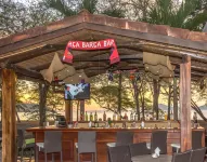 CC Beach Front Papagayo All Inclusive - bar