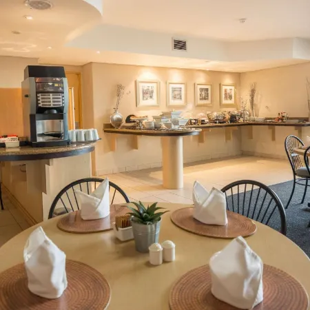 Road Lodge Centurion