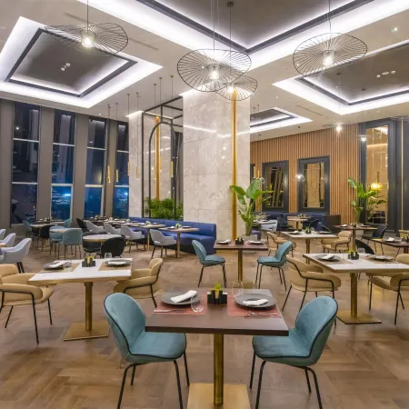 Crowne Plaza ANKARA by IHG Отели рядом с достопримечательностью «Аксарай»