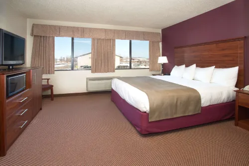 AmericInn by Wyndham New London