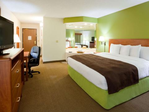 AmericInn by Wyndham Thief River Falls