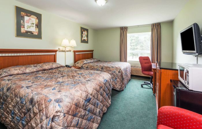 Knights Inn Bracebridge