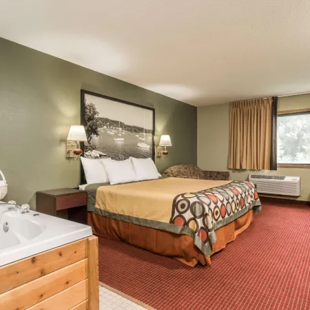 Super 8 by Wyndham Red Wing
