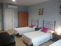 Hostal la Molina Hotels near Bodegas Pérez Hidalgo