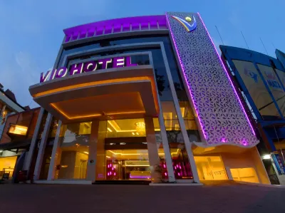 Vio Hotel Cihampelas Hotel dekat Cihampelas Walk (Ciwalk)