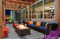 Tru by Hilton Florence I-95