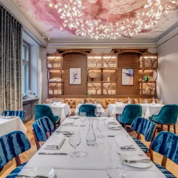 Grand Poet Hotel and Spa by Semarah