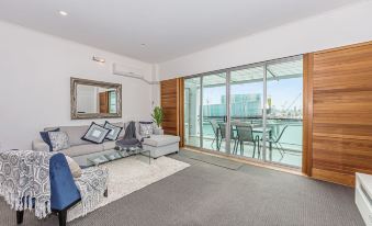 Princes Wharf Luxury - Fabulous Views