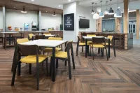 Fairfield Inn & Suites Dallas McKinney - Breakfast