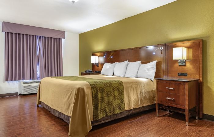 Rose City Inn & Suites