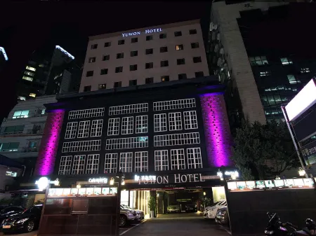 Yuwon Hotel