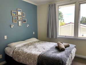 Tailor Made Tekapo Accommodation - Guesthouse & Hostel