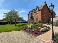 Newcourt Barton Hotels in Silverton