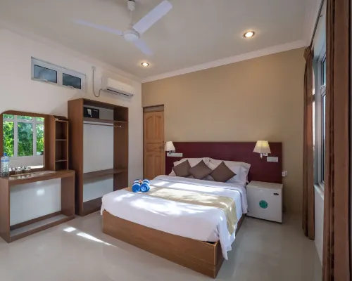 South Ari Dive Center Hotels in Dhangethi