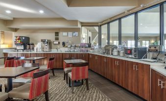 Comfort Suites Near Robins Air Force Base