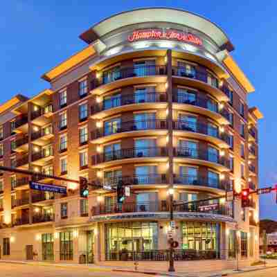 Hampton Inn & Suites Baton Rouge Downtown Hotel Exterior