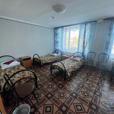 Economy Room with 5 Single Beds