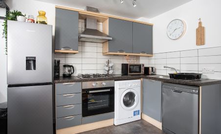 Malone Crescent Apartment - Housity