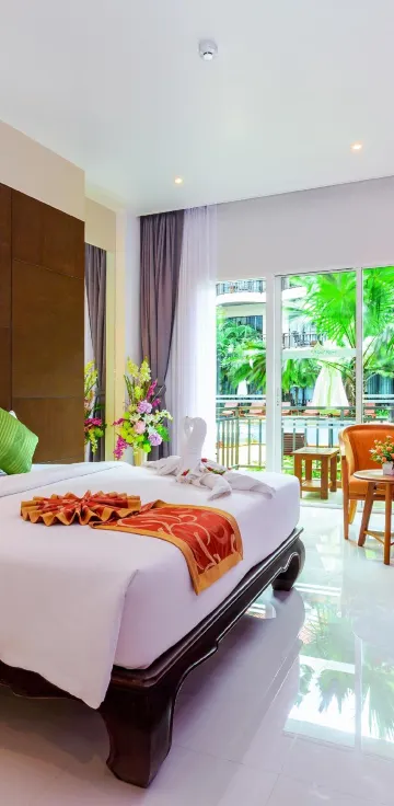 ห้องแกรนด์ดีลักซ์พร้อมวิวสระว่ายน้ำ