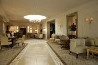 Wald & Schlosshotel Friedrichsruhe - parking